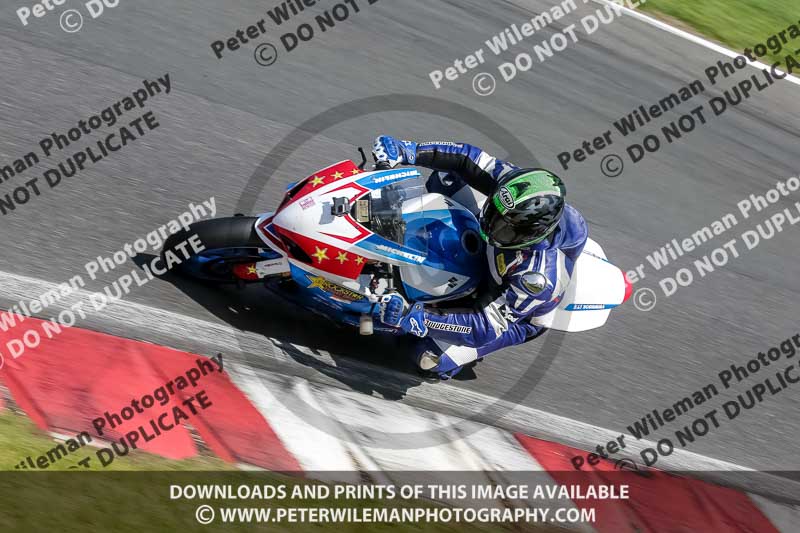 cadwell no limits trackday;cadwell park;cadwell park photographs;cadwell trackday photographs;enduro digital images;event digital images;eventdigitalimages;no limits trackdays;peter wileman photography;racing digital images;trackday digital images;trackday photos